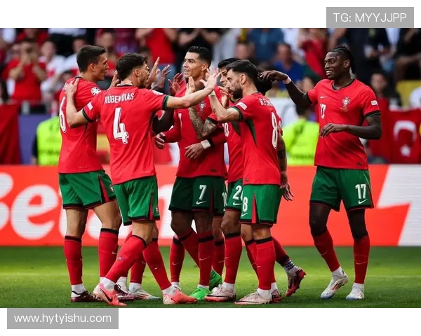 加拿大足球明星的崛起与成就探讨他们如何改变了国家足球的未来 加拿大足球明星的崛起与成就探讨他们如何改变了国家足球的未来