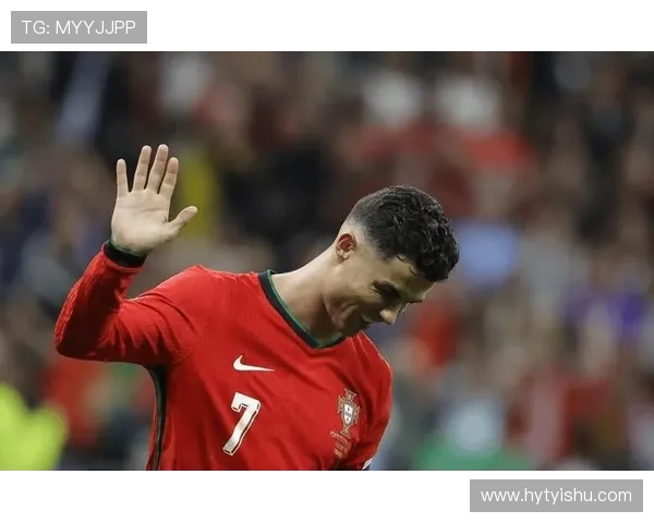 下载足球明星壁纸尽享球场魅力让你的设备焕发运动风采 下载足球明星壁纸尽享球场魅力让你的设备焕发运动风采